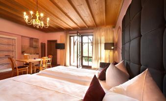 Villa Fantasia Budget Boutique Hotel