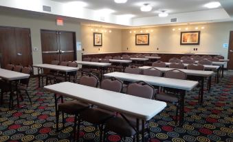 Holiday Inn Express & Suites Lubbock South