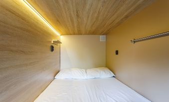 Sleepqb Hostel