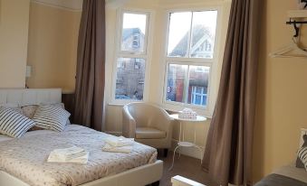 Oxford West House - Housity