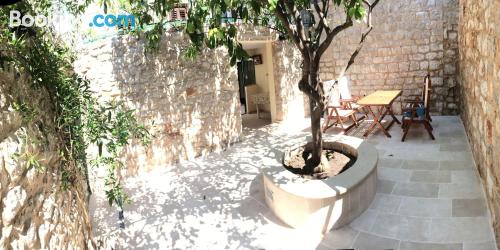 两卧室联排别墅