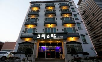 Gangneung Crystal Motel