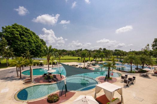Eastin Thana City Golf Resort Bangkok – Free Scheduled Shuttle from Hotel to Suvarnabhumi Airport
