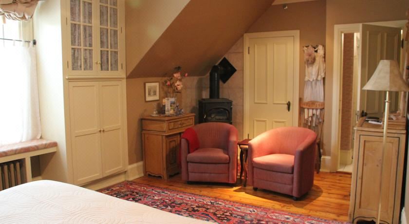 家庭间 - 位于2楼