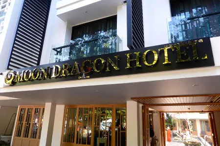 Moon Dragon Hotel