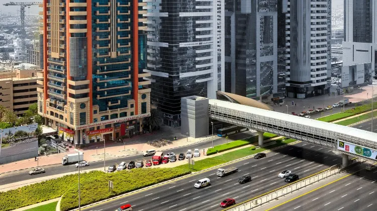 エミレーツ グランド ホテル アパートメンツ 外観