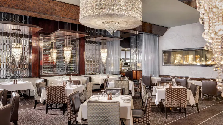 グリーン ヴァレイ ランジ リゾート スパ カシノ  食事・レストラン