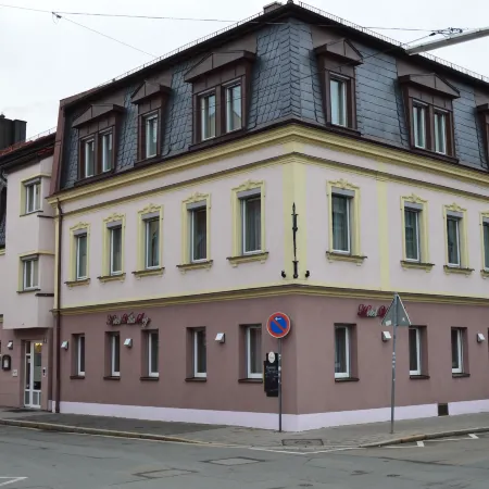 Hotel Villa Erlen Отели в г. Эрланген
