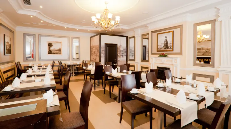 Petro Palace Hotel Dining/Restaurant