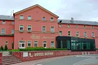 Hotel Senimo Ξενοδοχεία στην πόλη 