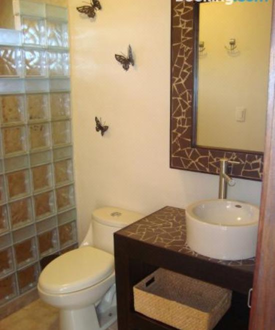 双人房配有两张双人床