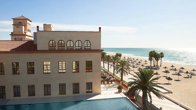 Le Méridien Ra Beach Hotel & Spa Exterior