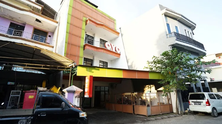 OYO 485 Marcello Residence 外観