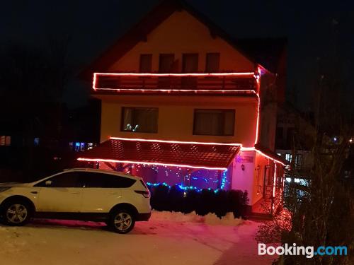 带山景的双人间