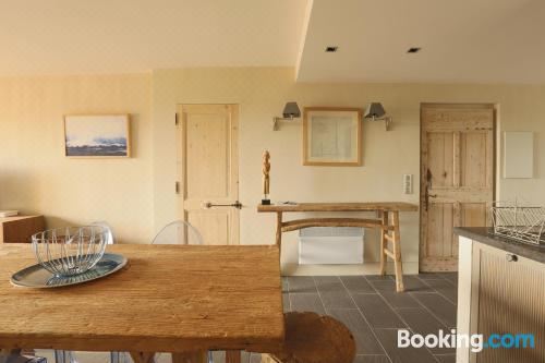 带海景的一卧室公寓