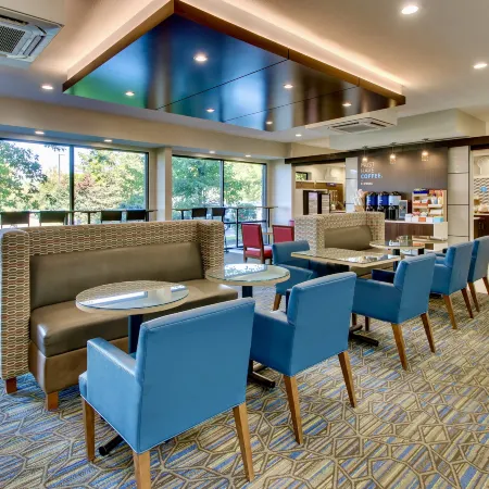 Holiday Inn Express FISHKILL-MID HUDSON VALLEY by IHG Отели в г. Фишкилл