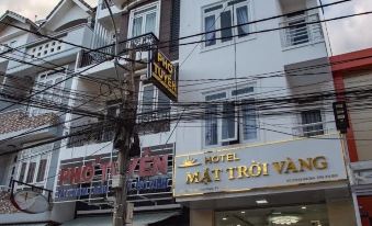 Mat Troi Vang Hotel