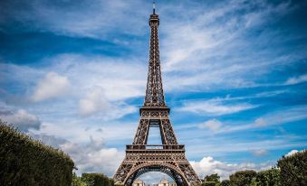 The Originals City, Hôtel Lecourbe, Paris Tour Eiffel (Inter-Hotel)