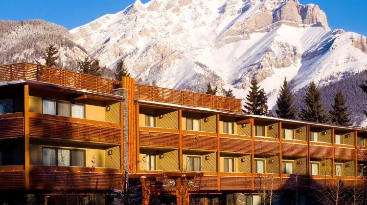 バンフ アスペン ロッジ 外観