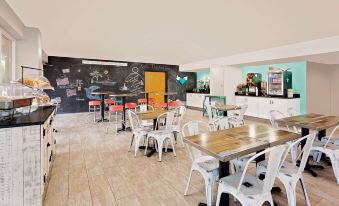 Surf & Sand Hotel - Housity