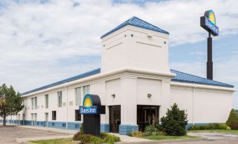 Days Inn by Wyndham Grand Island I-80 - Housity