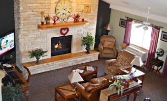 Fossil Creek Hotel and Suites