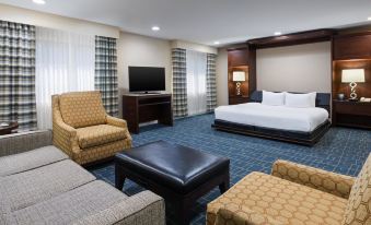 DoubleTree Suites by Hilton Hotel Charlotte-Southpark