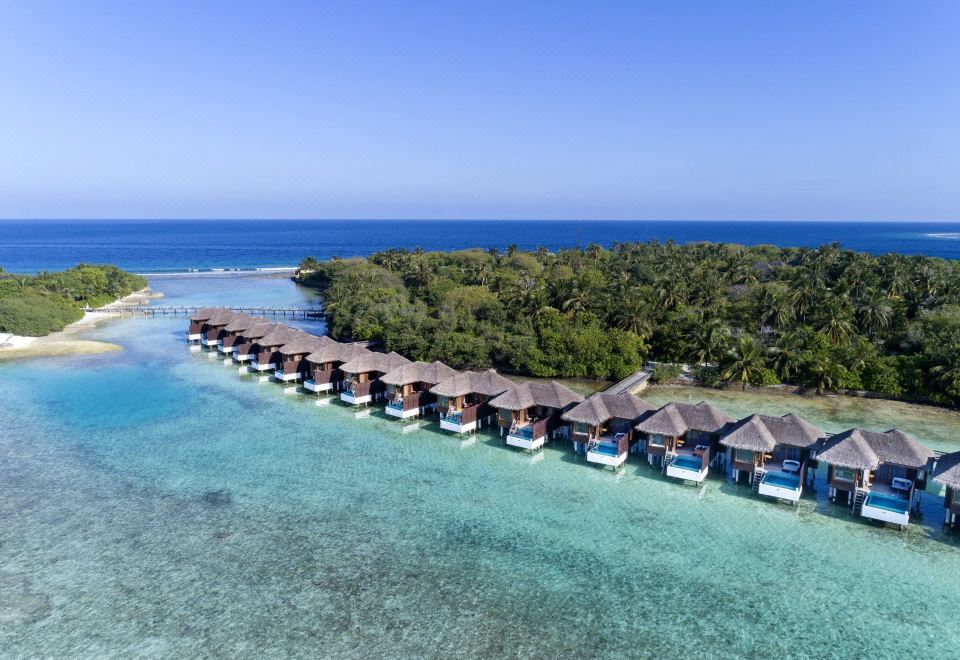 3晚豪華客房+2晚水上別墅（帶泳池）