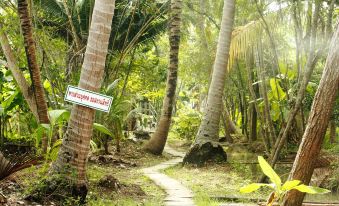 Baan Loylom Suanamphawa