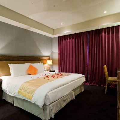 Standard Double Room H.M.HOTEL Promo Code