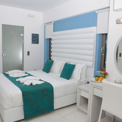 Luxury Double Room, 1 Queen Bed, Sea View