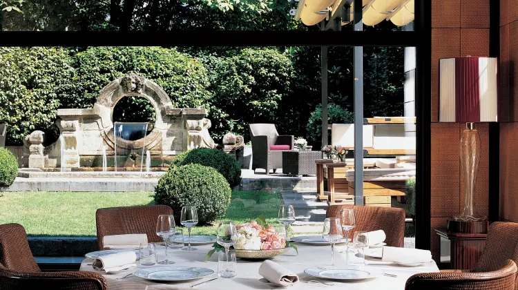 Hotel Principe di Savoia - Dorchester Collection Dining/Restaurant