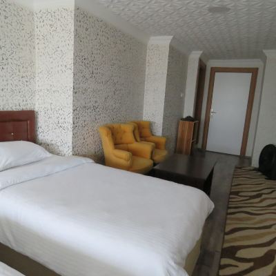 Standard Room with Three Single Beds