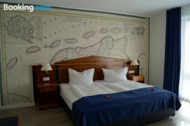 Hotel NovumComfort Double Room with Balcony