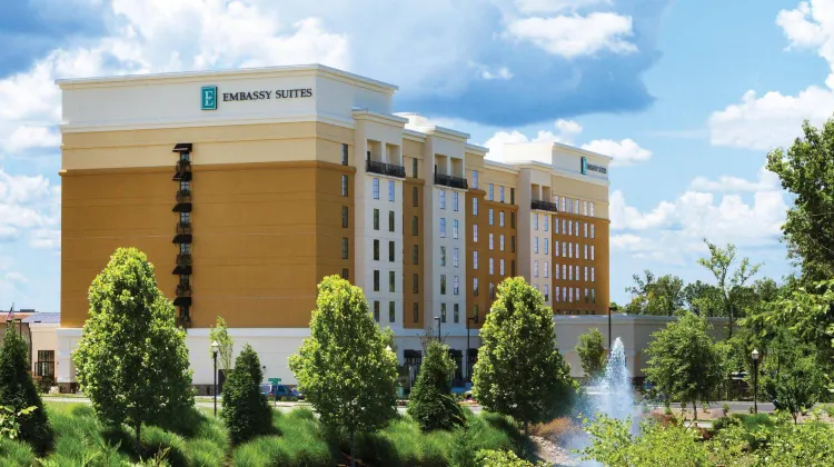 Embassy Suites by Hilton Chattanooga Hamilton Place Exterior