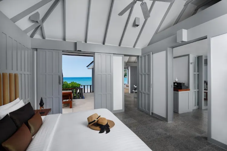 ห้องดีลักซ์สวีทพร้อมวิวชายหาด