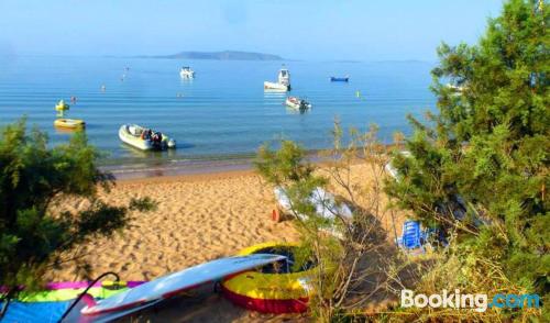 带私人泳池的两卧室房屋