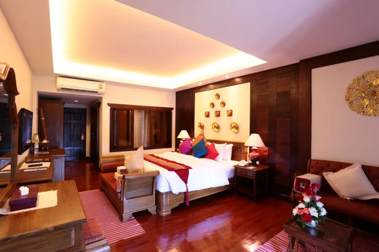 ห้องดีลักซ์ เตียงใหญ่ 1 เตียง