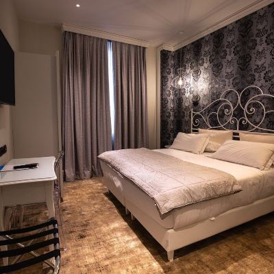 Classic Double Room Zanhotel Regina Promo Code