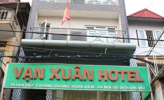 Van Xuan Hotel