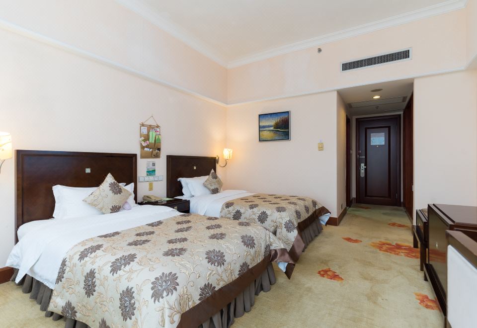 University Town International HotelDeluxe Panoramic Twin Room