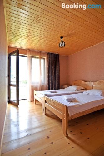 带阳台的双床房