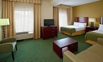 Holiday Inn Express & Suites Indianapolis - East