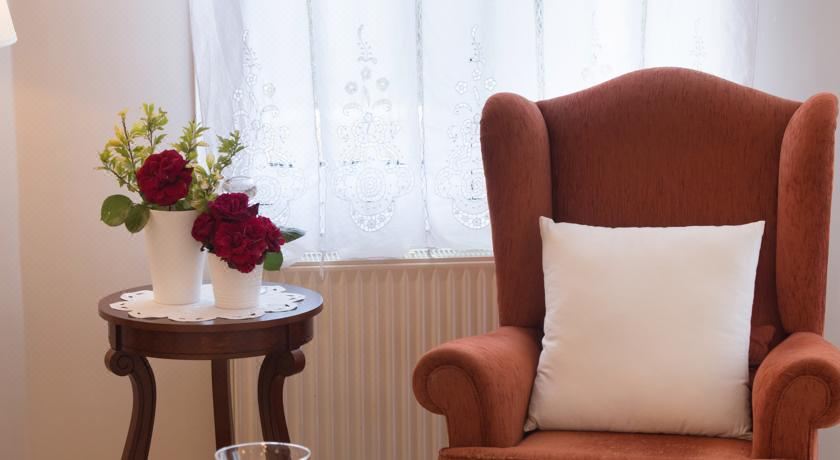 Villa Marilia Three-Bedroom Villa