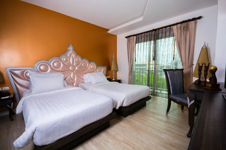 ห้องดีลักซ์ทวิน, ปลอดบุหรี่