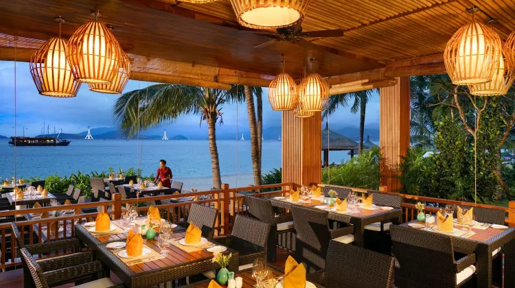 芽莊灣温佩水療度假酒店 餐廳