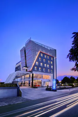 Aston Lampung City Hotel Отели в г. 