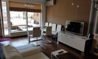 Luxury Apartment in Perla Complex