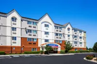 Candlewood Suites 梅德福