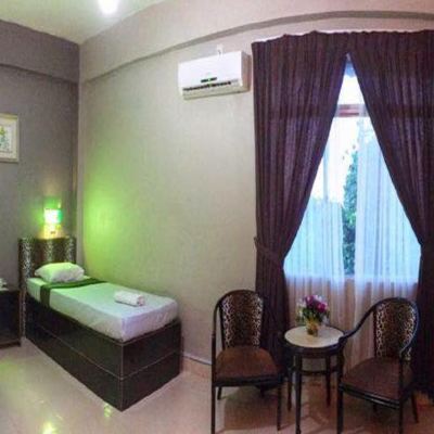 Standard VIP Twin Room Kupon QAS Hotel